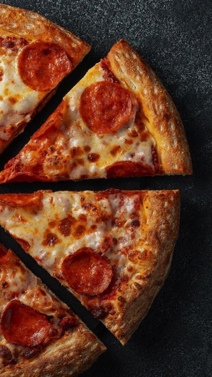 Medium Pepperoni Pizza