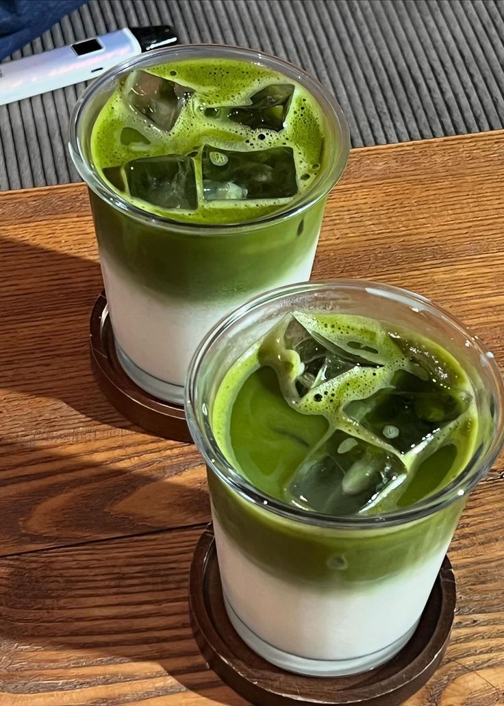 Iced Matcha Latte (Large)