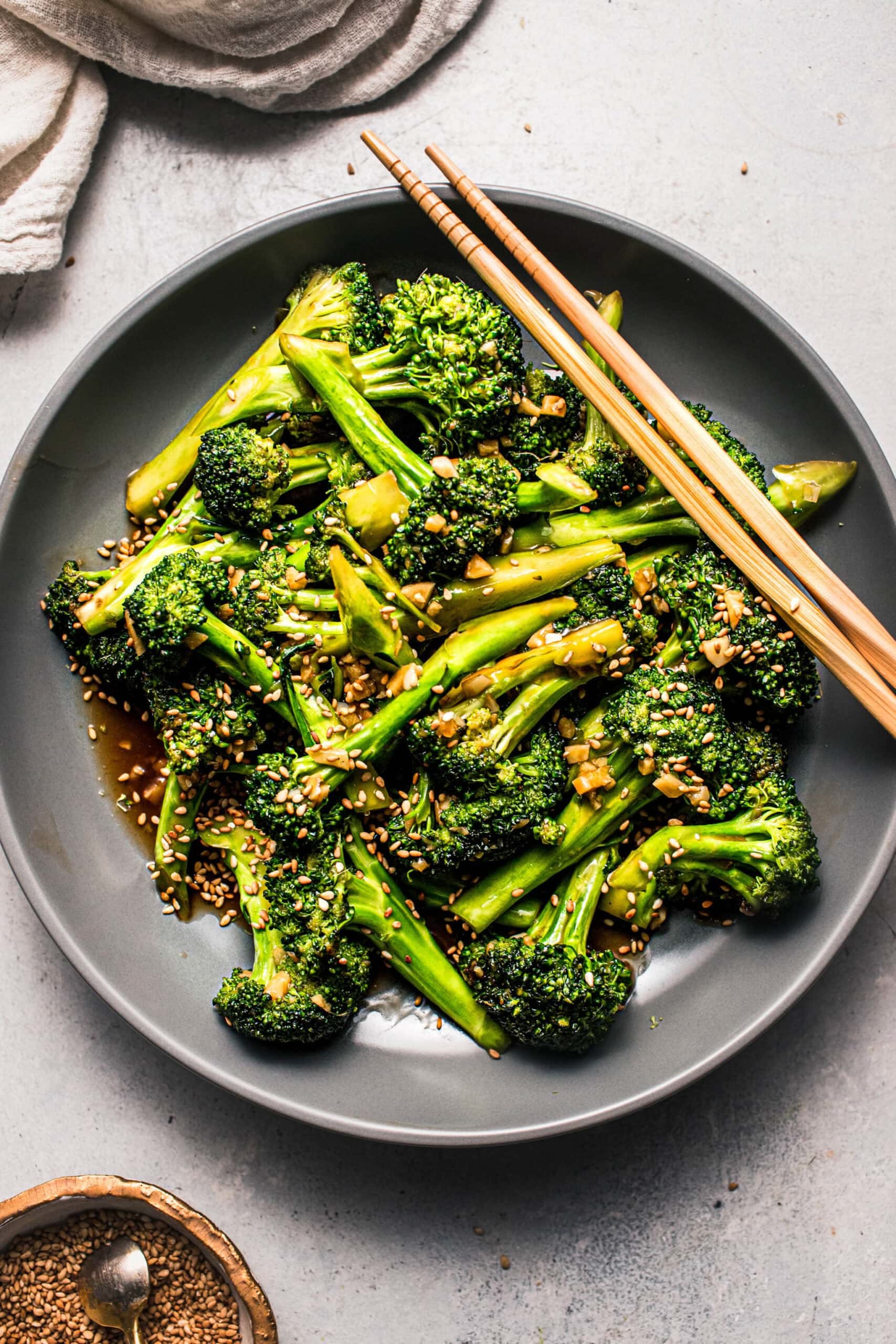 Garlic Stir-Fried Broccoli