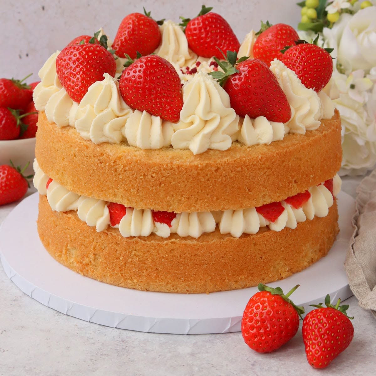 Strawberries & Cream 8-Inch Cake